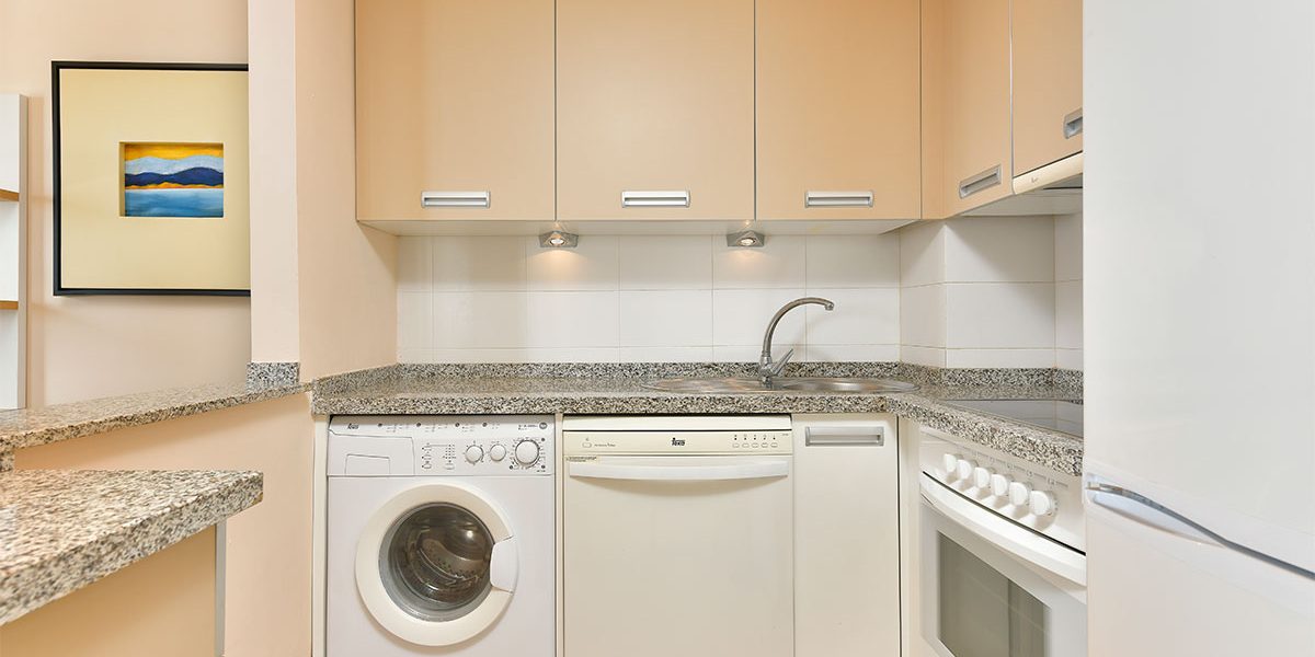 olee-holiday-rentals-apartamento-1-dormitorio-frontal-cocina
